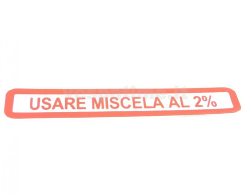 Adesivo "USARE MISCELA 2%" in lamina d'alluminio rosso piccolo